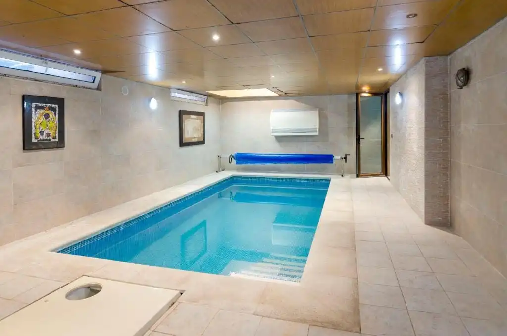 Detached house with terrace for sale in Barrio las Cerreas 1001