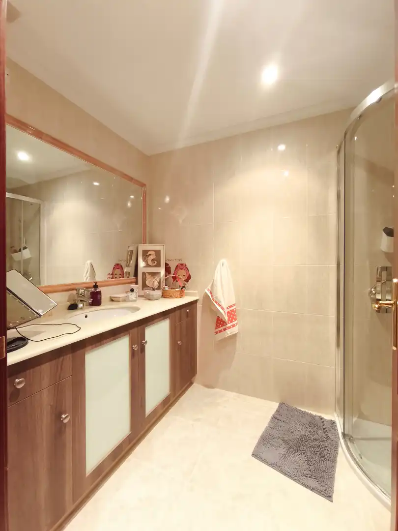 Baño de Piso en venta en Ames con Calefacción, Terraza y Trastero