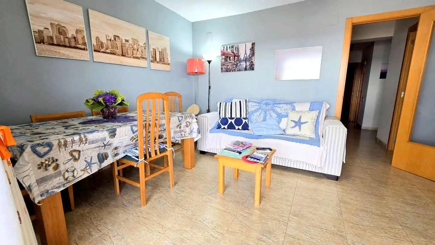 Wohnzimmer von Wohnungen zur Miete in Gandia mit Terrasse und Möbliert