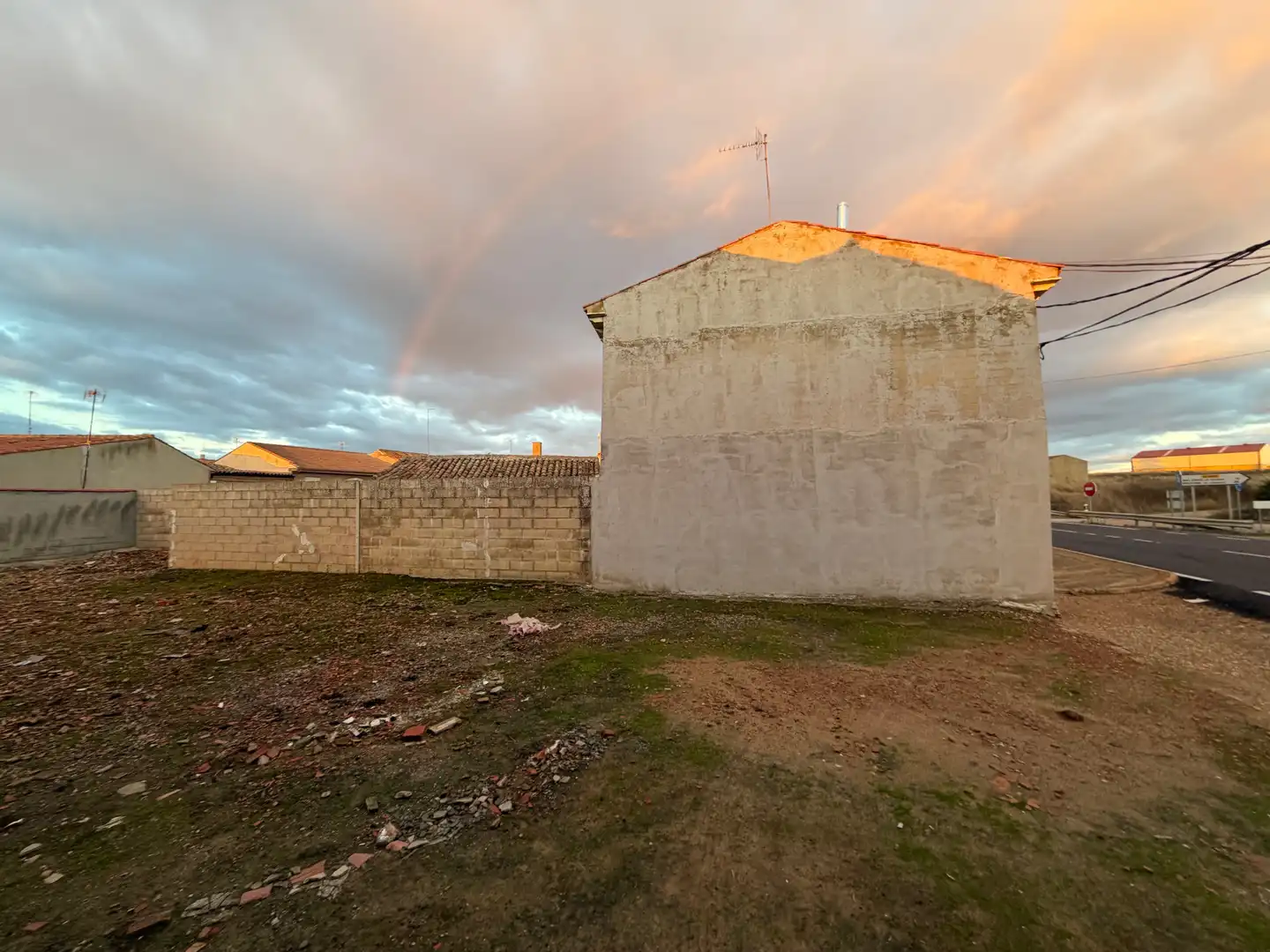 Vista exterior de Finca rústica en venda en Valdunquillo amb Calefacció, Terrassa i Traster