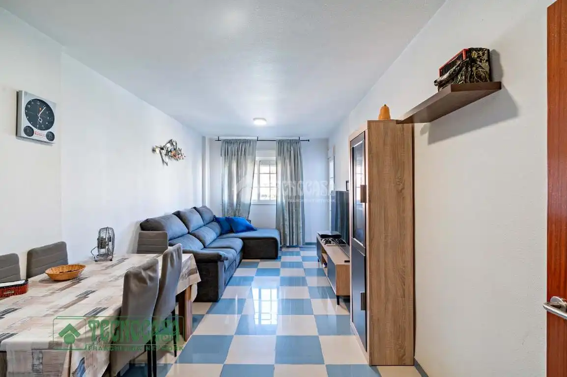 Vista exterior de Piso en venta en Roquetas de Mar con Aire acondicionado, Calefacción y Terraza