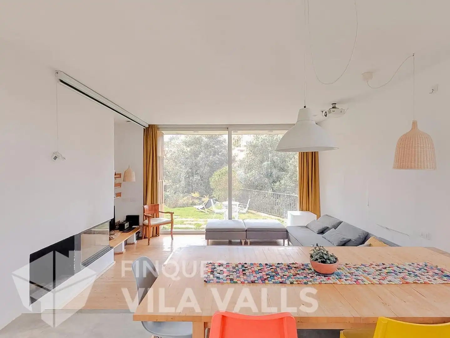 Sala d'estar de Casa o xalet en venda en Sant Quirze Safaja