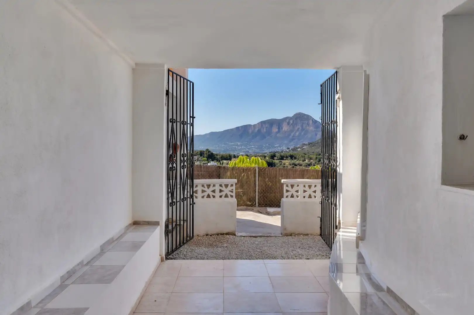 Houses for sale in Jávea / Xàbia  with Air Conditioner, Heating and Private garden