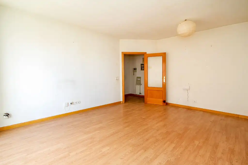 Sala d'estar de Pis en venda en Ciempozuelos amb Calefacció, Parquet i Piscina
