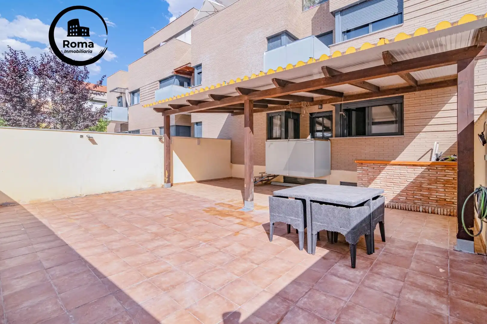 Terraza de Piso en venta en Albolote con Aire acondicionado, Calefacción y Piscina comunitaria