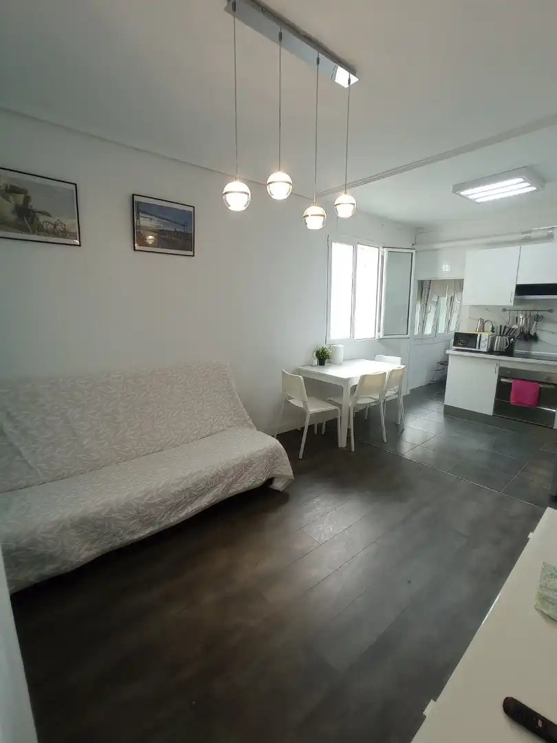 Living room of Flat for sale in Bilbao   with Heating, Furnished and Oven