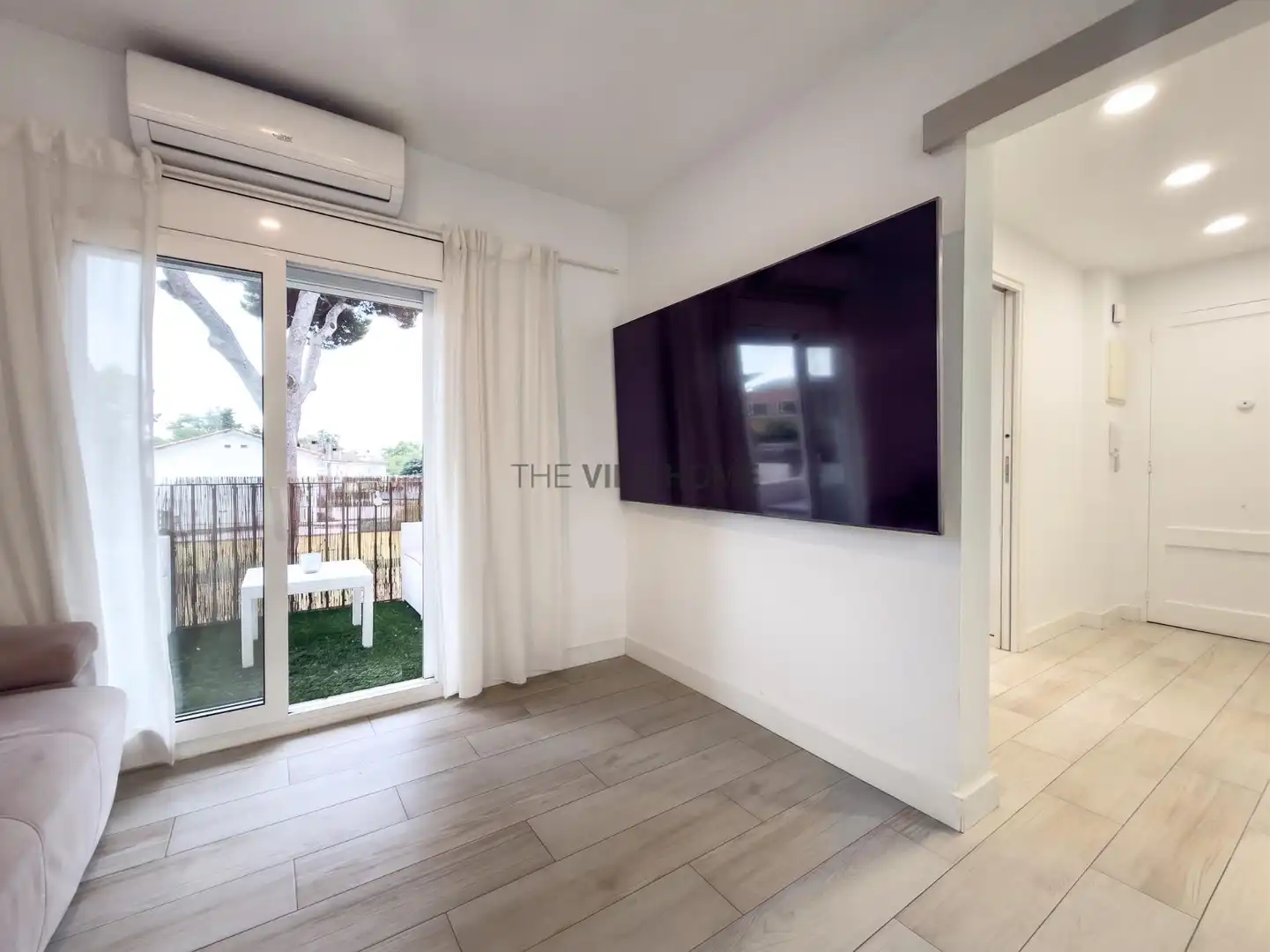 Sala de estar de Piso en venta en Vilanova i la Geltrú con Aire acondicionado, Calefacción y Balcón