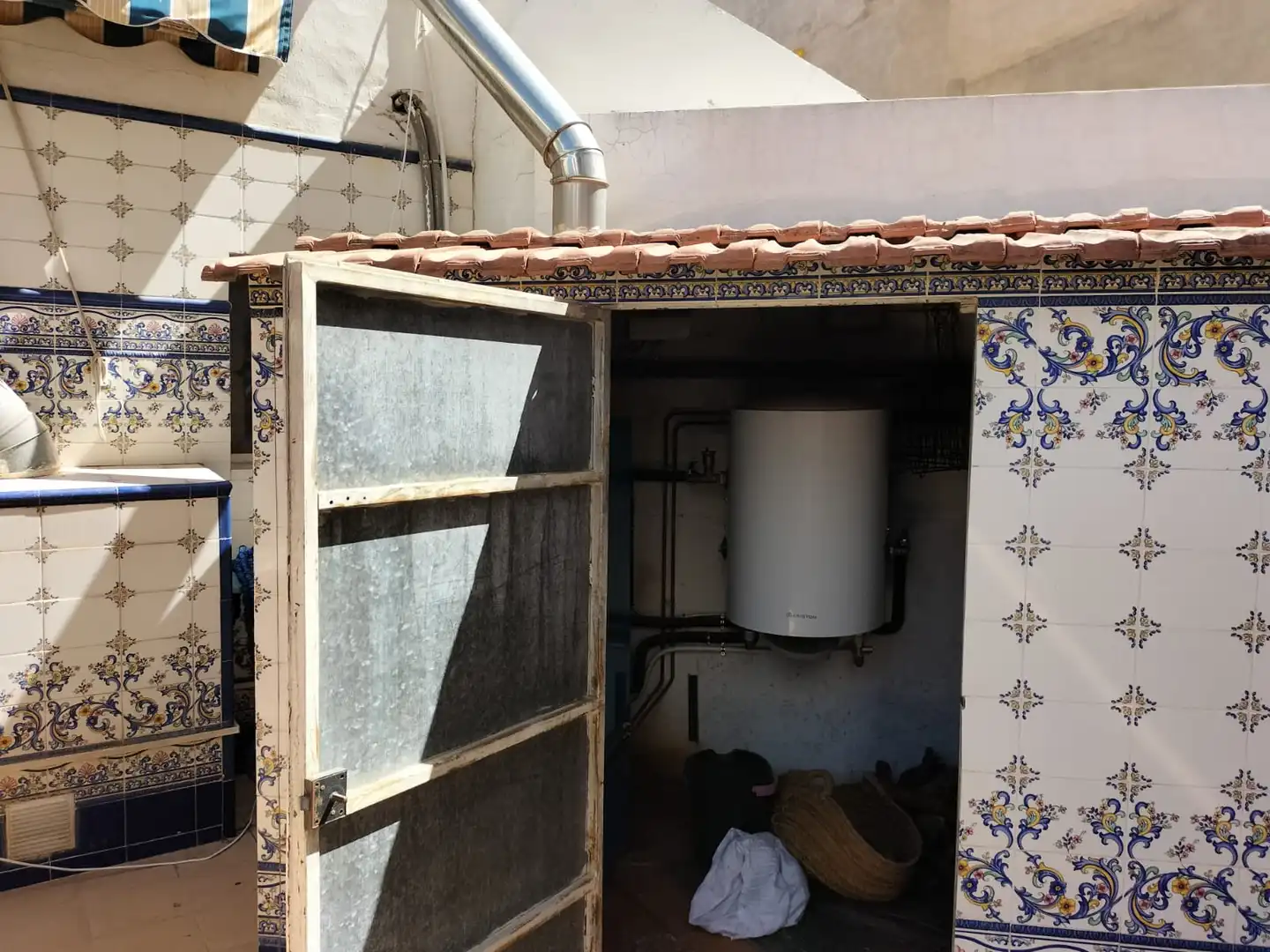 Vista exterior de Dúplex en venta en Villena con Aire acondicionado, Calefacción y Terraza