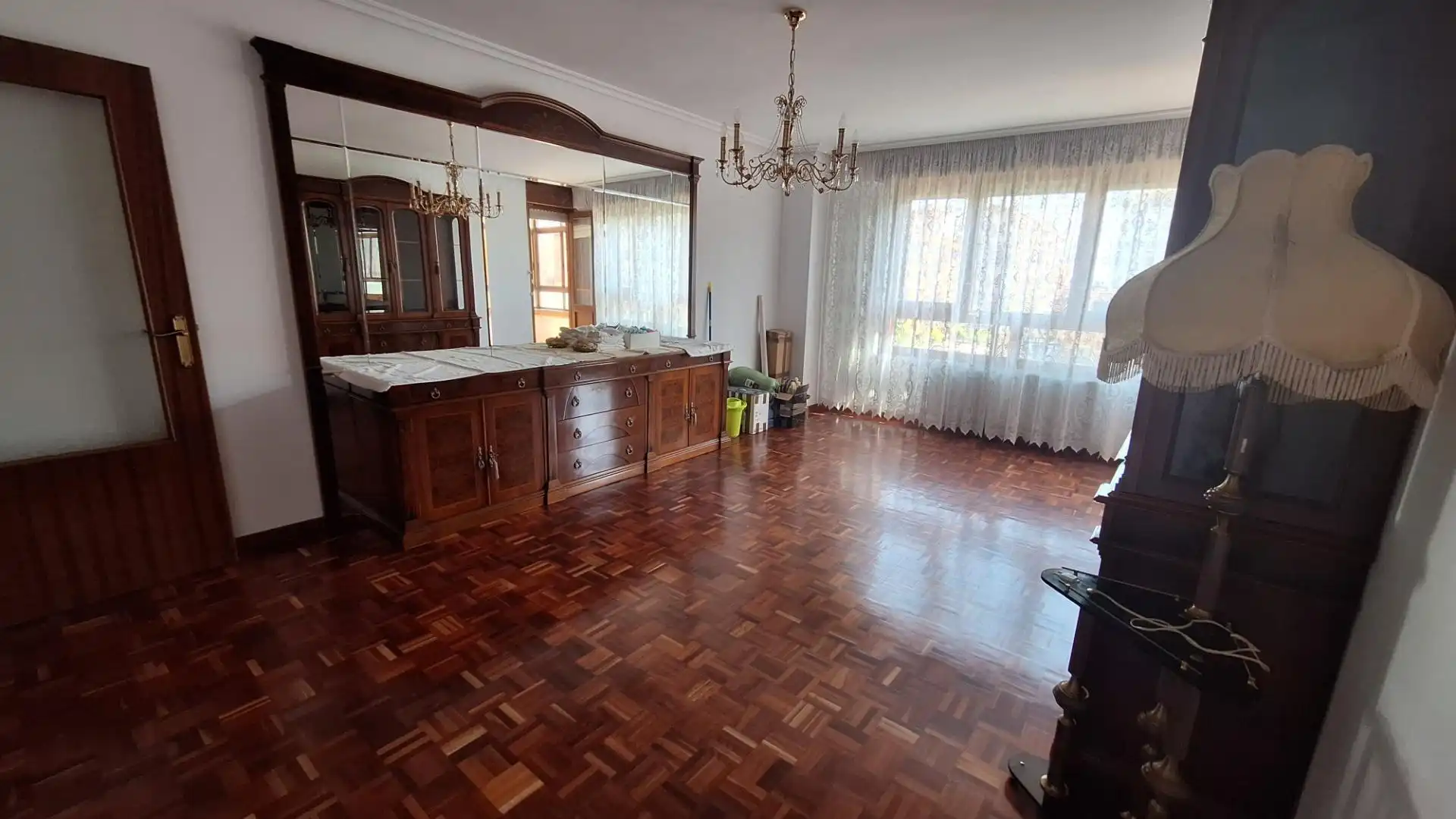 Sala d'estar de Pis en venda en Burgos amb Calefacció i Traster