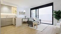 Sala d'estar de Casa o xalet en venda en Terrassa amb Aire condicionat, Calefacció i Terrassa