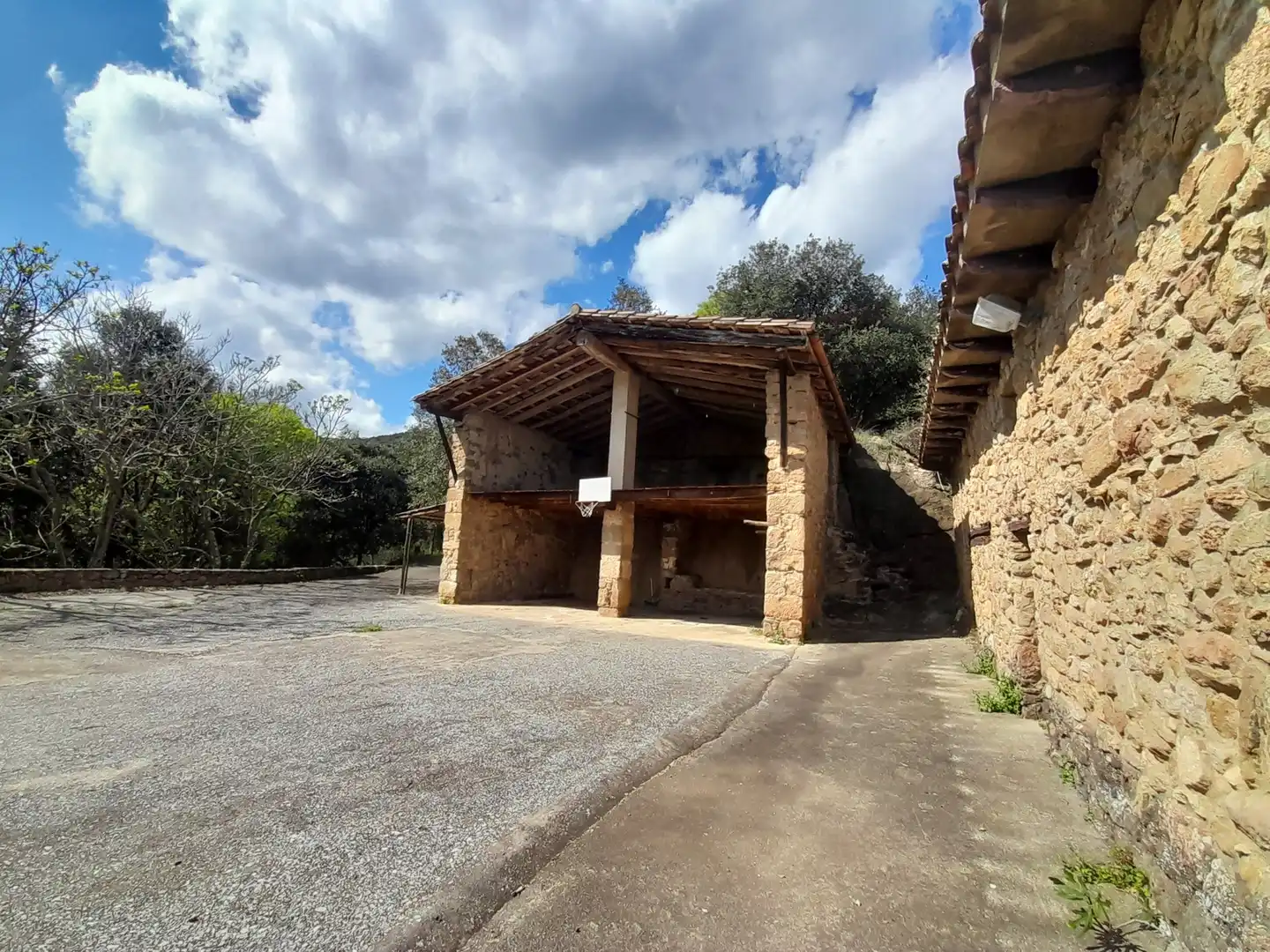 Vista exterior de Finca rústica en venta en La Vall de Bianya con Calefacción, Terraza y Trastero