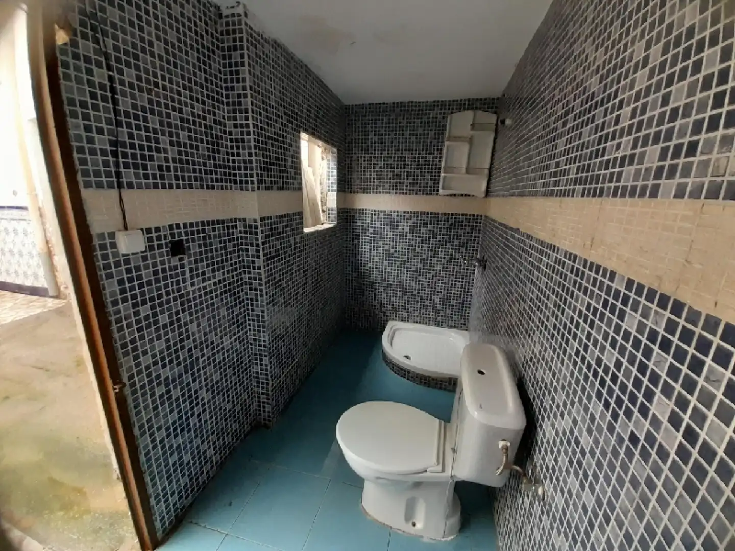 Bathroom of Houses for sale in Linares