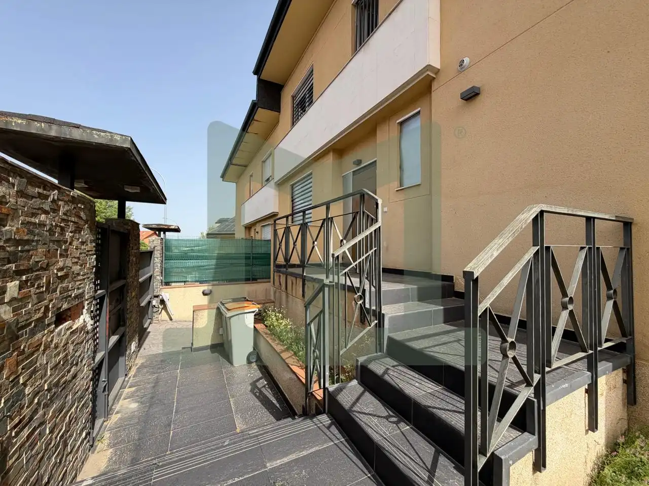 Vista exterior de Casa o chalet en venta en Madrid con Aire acondicionado, Jardín privado y Terraza