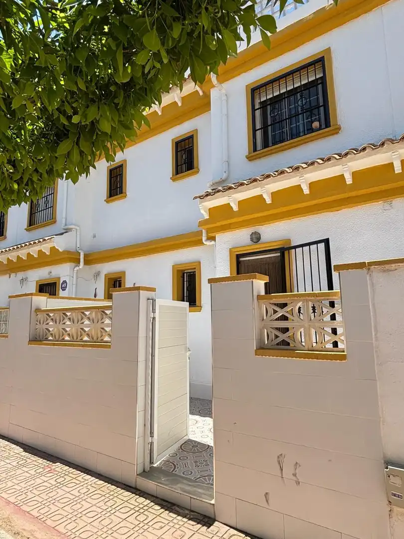 Adosado con terraza en venta en Nueva Torrevieja - Aguas Nuevas, imagen 23