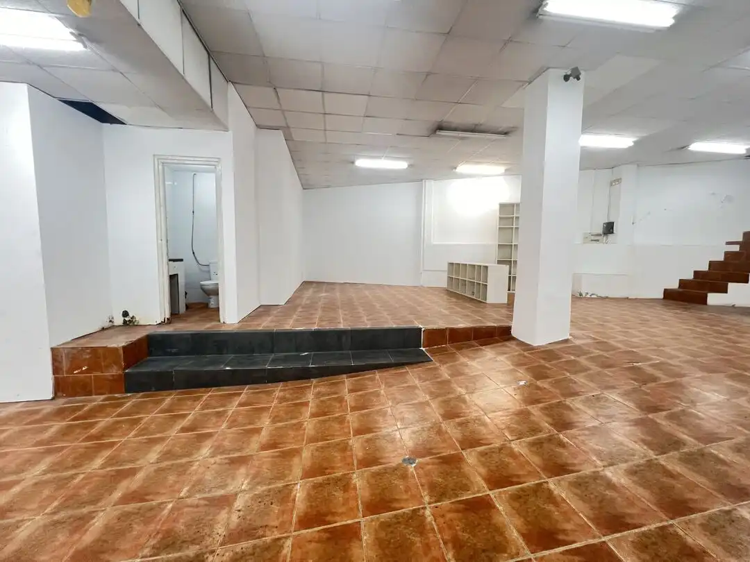 Gewerbefläche zur Miete in Calle Tiboli Kalea, imagen 4