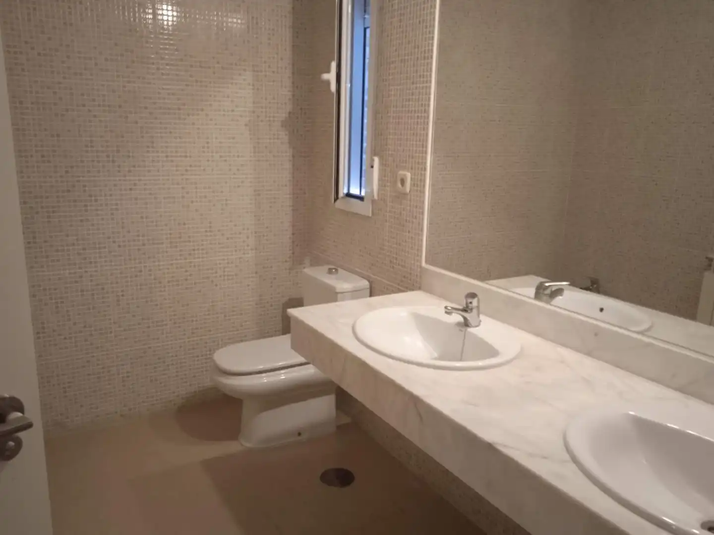 Baño de Casa o chalet en venta en Santo Domingo-Caudilla con Calefacción y Jardín privado