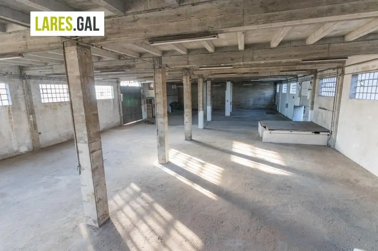 Fabrikhallen zur Miete in Moaña