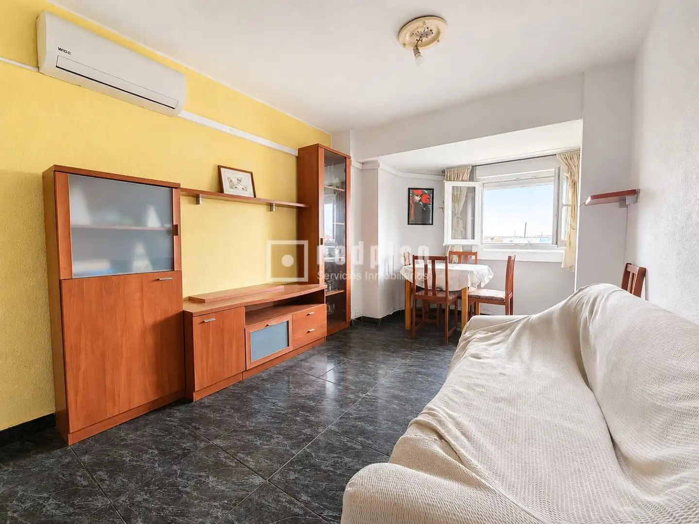 Habitación de Piso en venta en Xirivella con Aire acondicionado y Amueblado