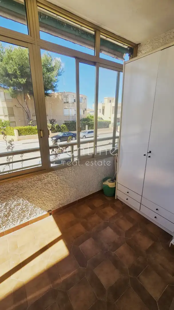Vista exterior de Pis en venda en Los Alcázares amb Terrassa, Moblat i Balcó