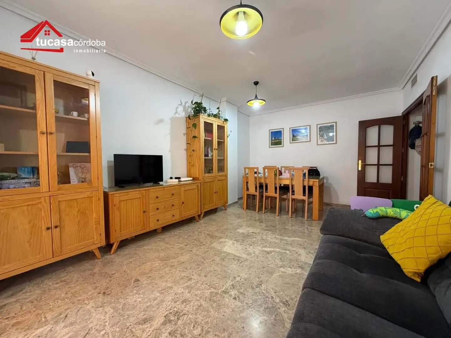 Sala d'estar de Pis en venda en Córdoba amb Aire condicionat i Terrassa