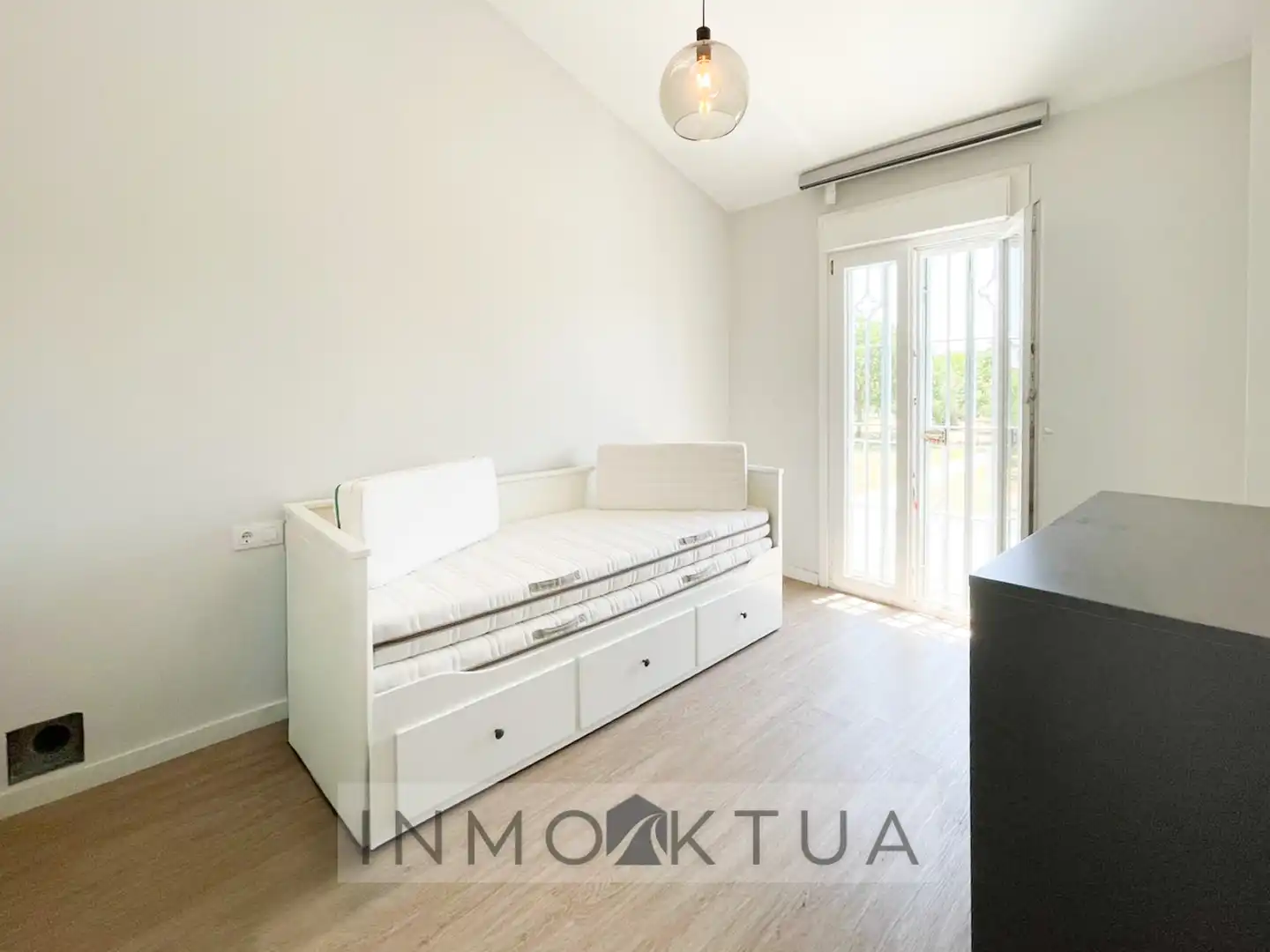 Bedroom of Detached homes for sale in Jerez de la Frontera  with Air Conditioner, Private garden and Terrace