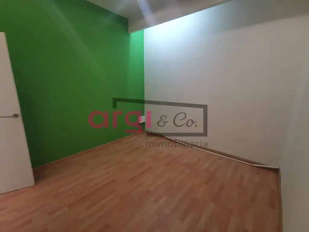 Local comercial de lloguer a La Roureda, imagen 8