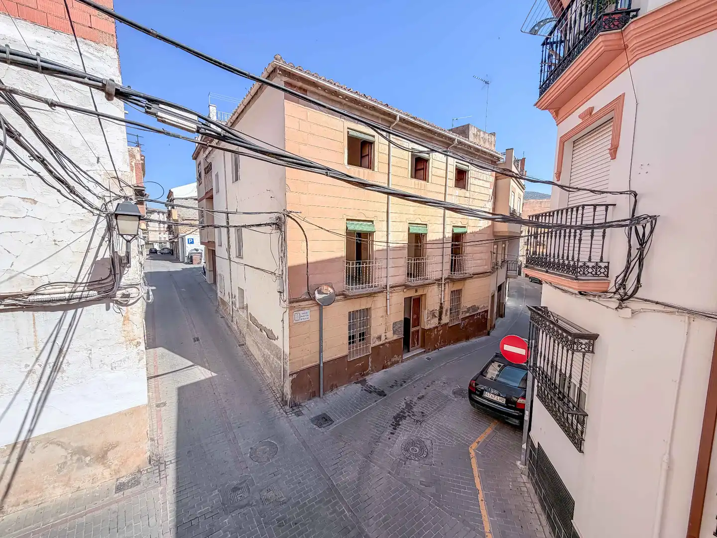 Außenansicht von Country house zum Verkauf in Loja mit Balkon