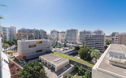 Exterior view of Flat for sale in  Valencia Capital  with Air Conditioner and Terrace