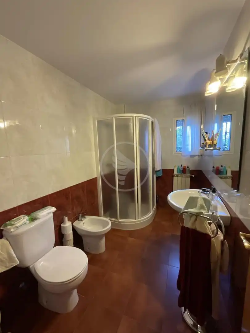 Baño de Finca rústica en venta en Linares con Piscina