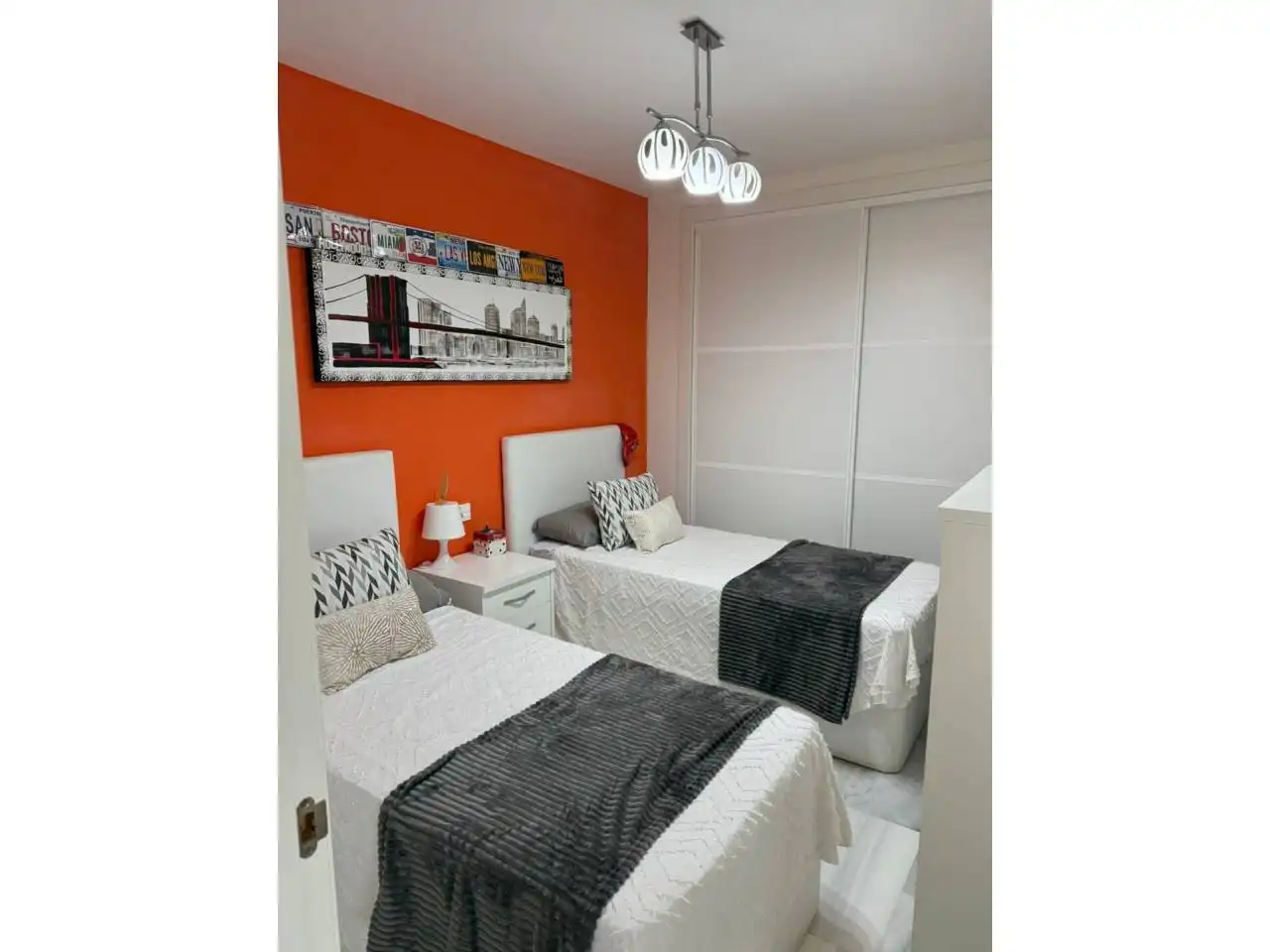 Dormitori de Apartament en venda en Almuñécar amb Alarma