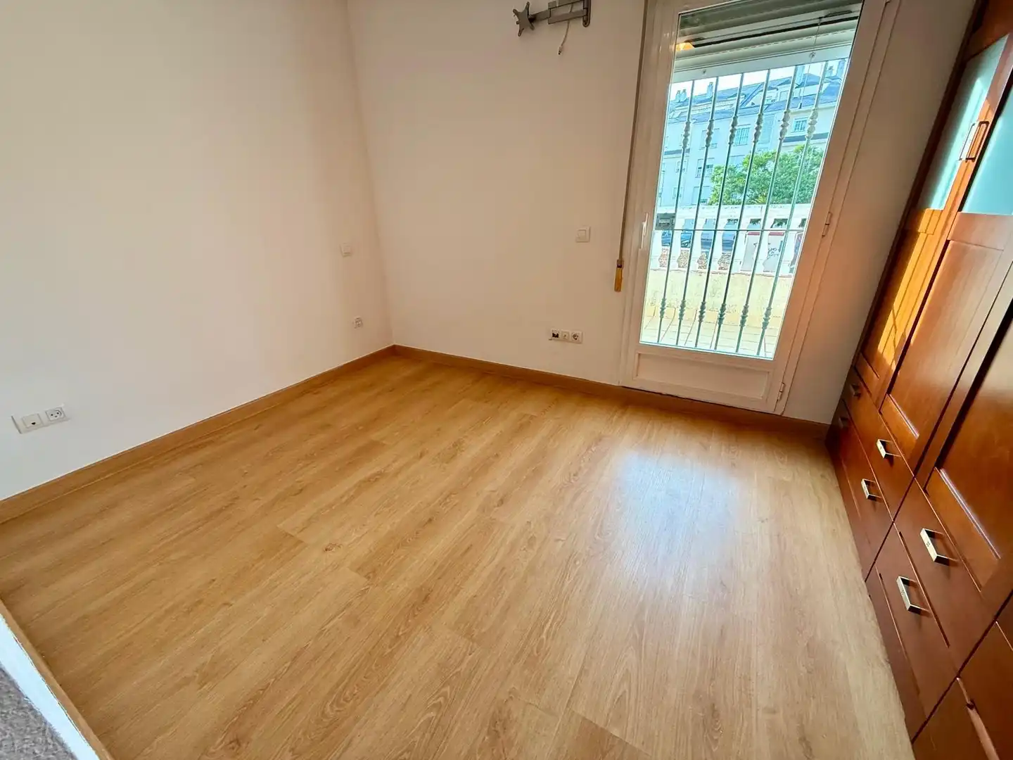 Schlafzimmer von Einfamilien-Reihenhaus zur Miete in Badajoz mit Klimaanlage, Heizung und Terrasse