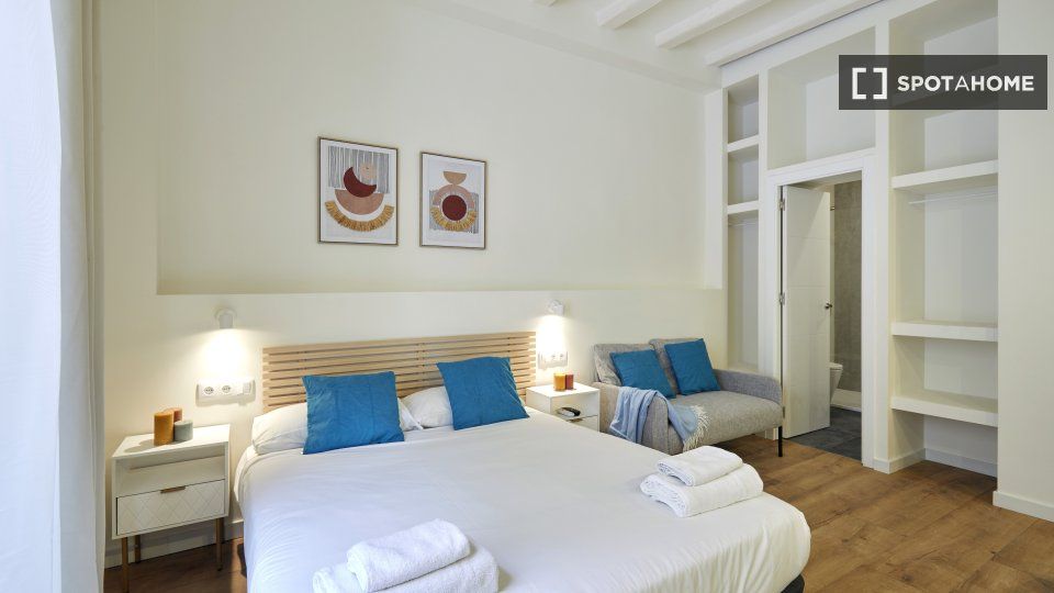 Bedroom of Flat to rent in  Barcelona Capital  with Air Conditioner, Heating and Furnished