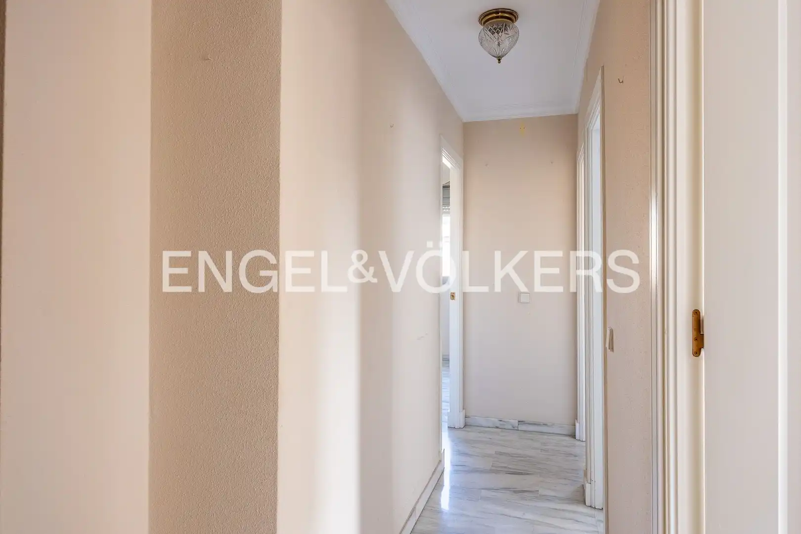 Flat for sale in Sevilla  with Air Conditioner, Heating and Terrace