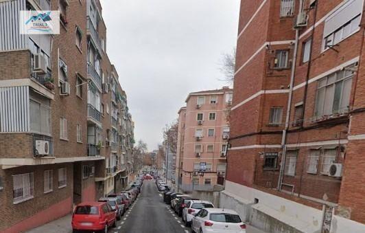 Foto 1 de Pis en venda a Calle Sahara, Los Rosales, Madrid