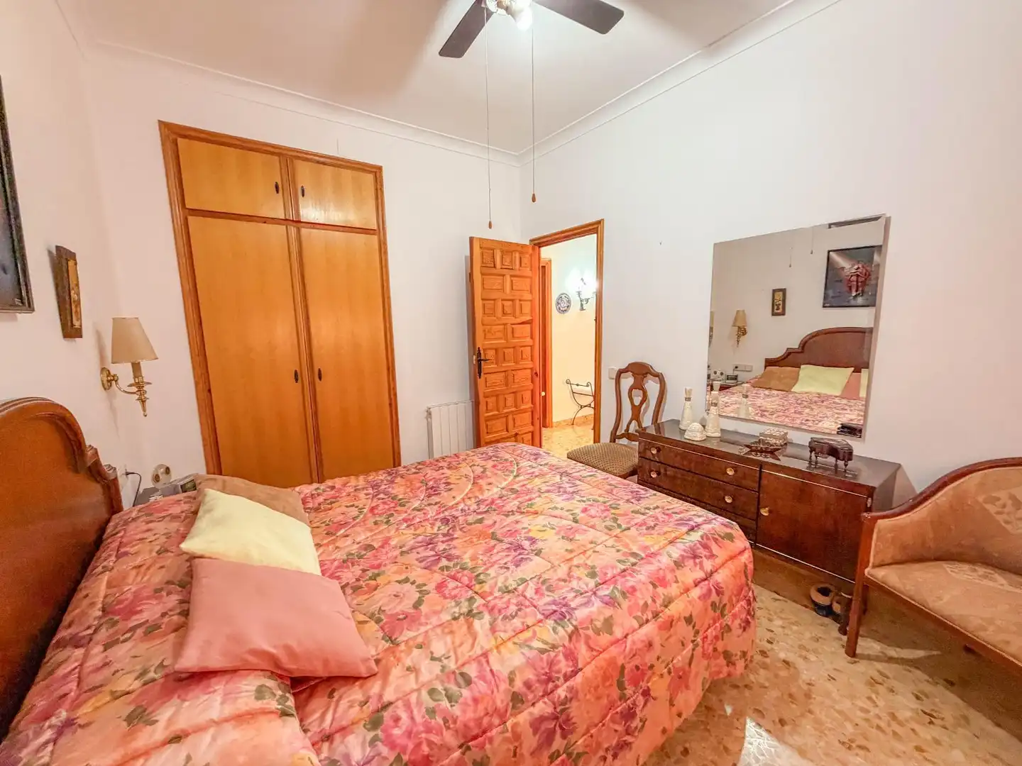 Dormitori de Casa o xalet en venda en Castellví de Rosanes amb Aire condicionat, Calefacció i Jardí privat