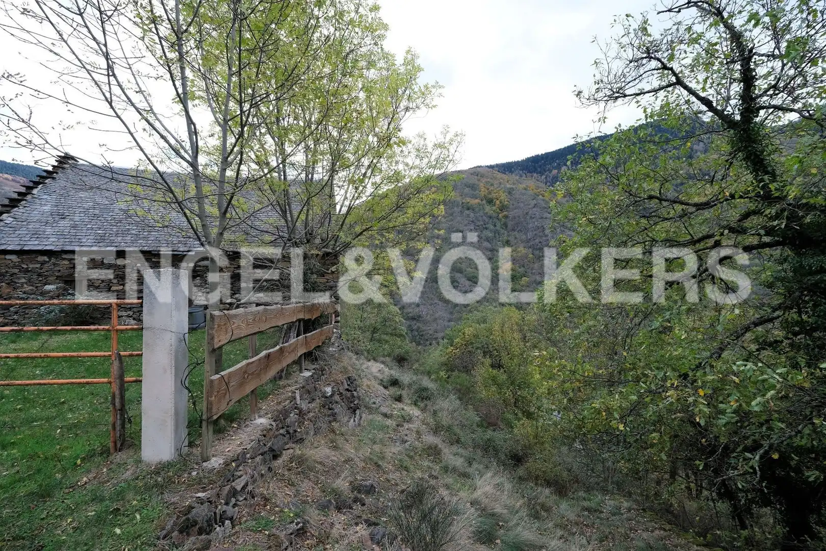 Casa con jardín en venta en Bausen, imagen 11