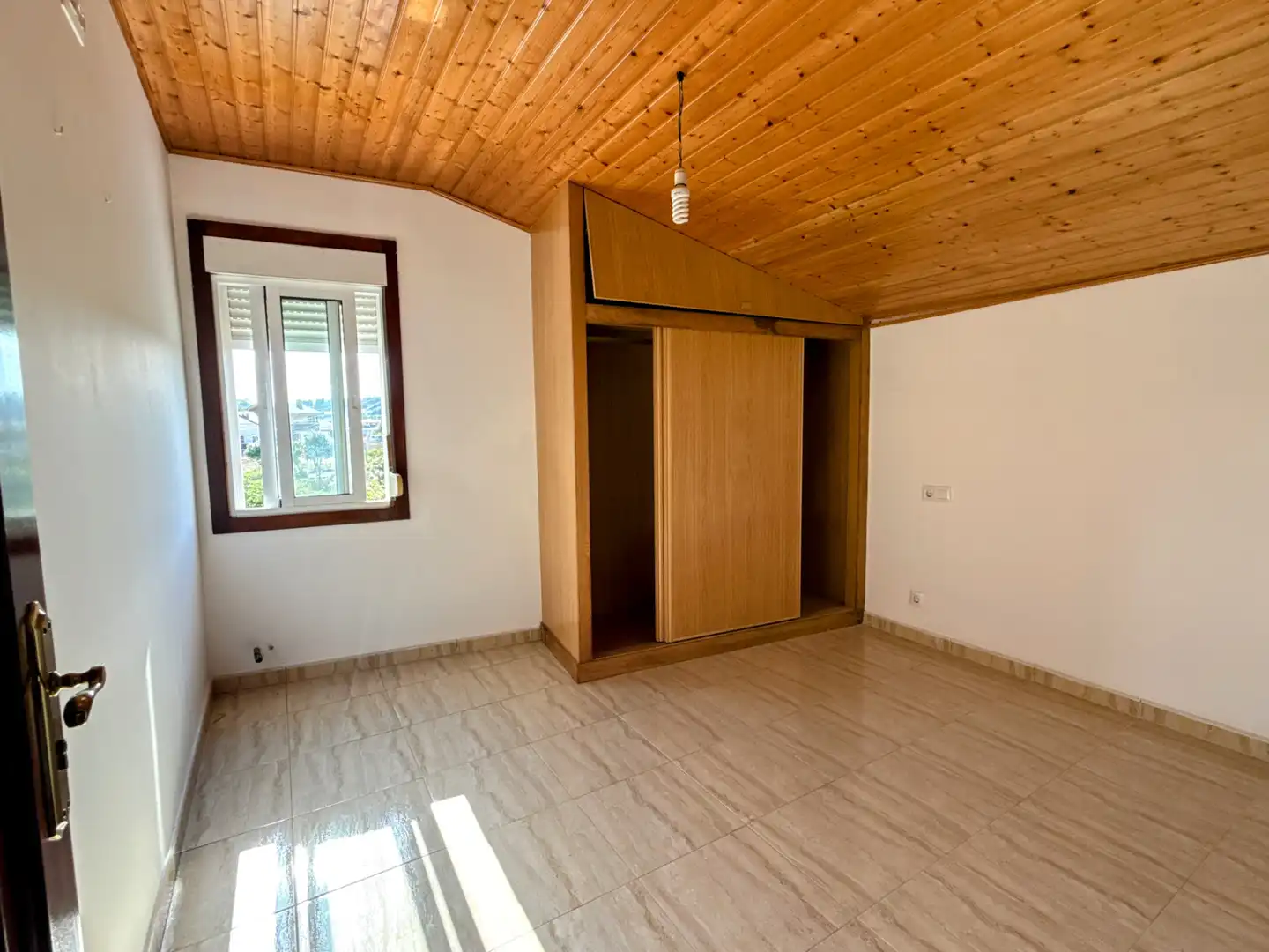 Dormitori de Casa o xalet en venda en Carballo amb Terrassa