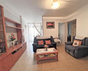 Living room of Flat for sale in Esplugues de Llobregat  with Terrace and Balcony