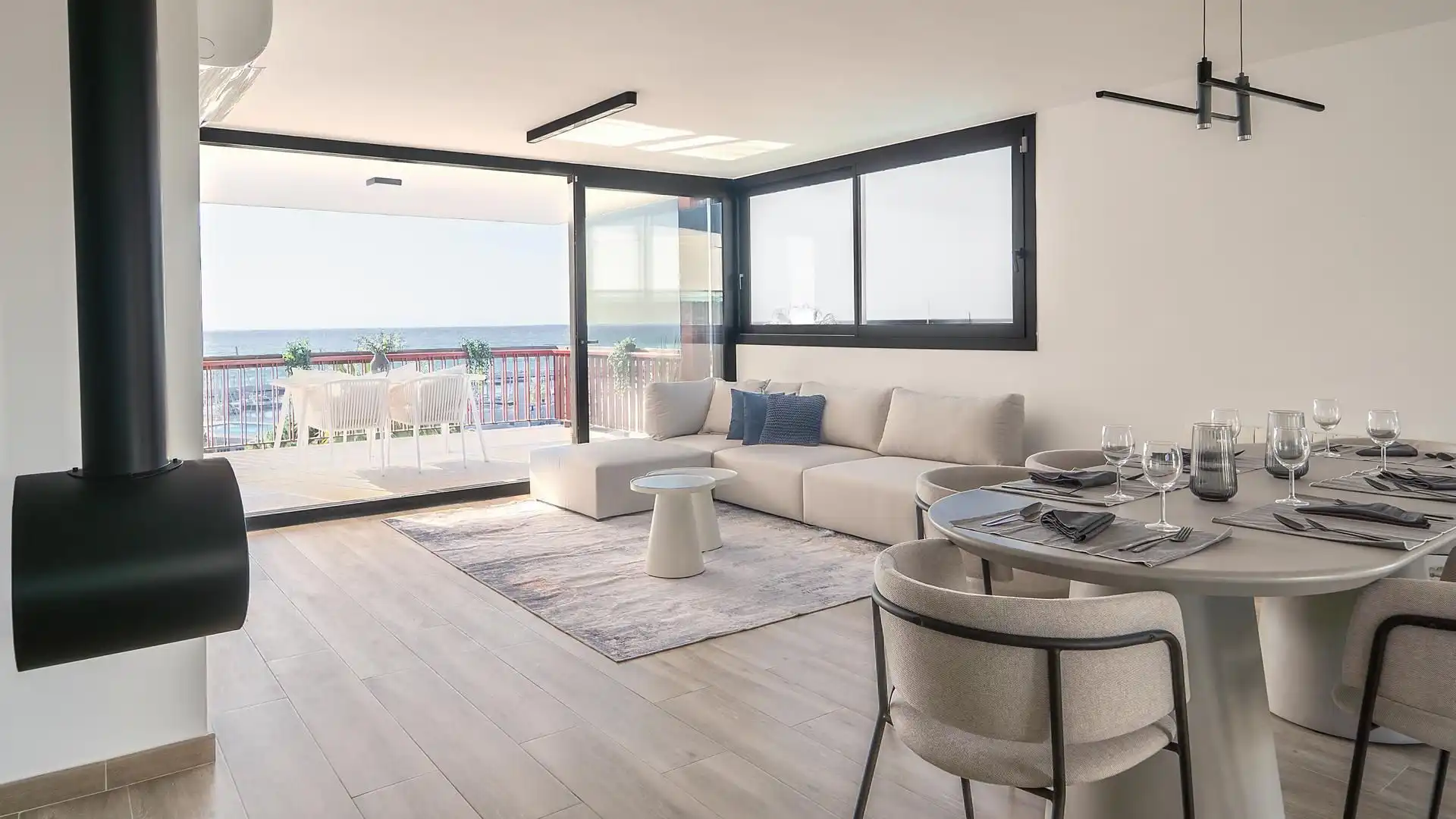 Living room of Flat for sale in Sant Andreu de Llavaneres  with Air Conditioner, Heating and Storage room