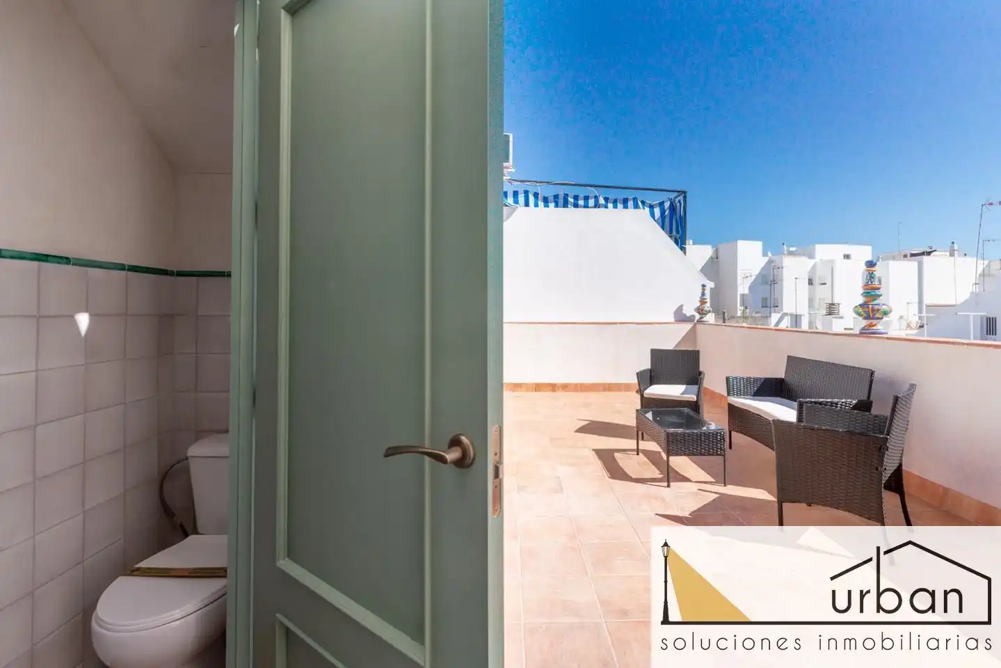 Balcony of Houses for sale in Chipiona  with Private garden