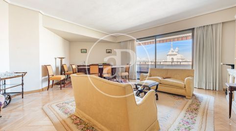 Foto 4 de Piso en venta en P.º del Gral. Martínez Campos, Almagro, Madrid Capital