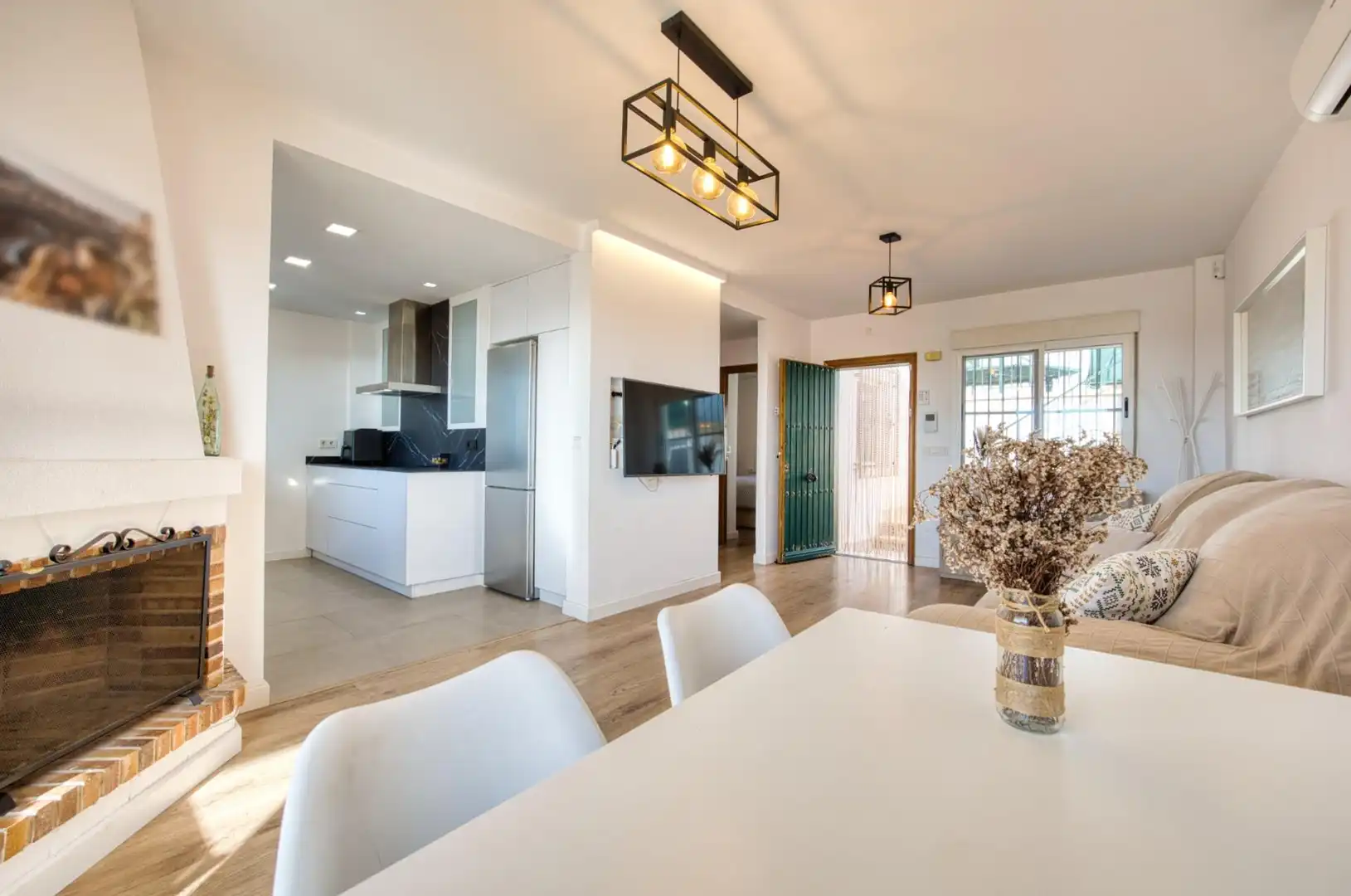 Comedor de Casa adosada en venta en Mutxamel con Aire acondicionado, Jardín privado y Terraza