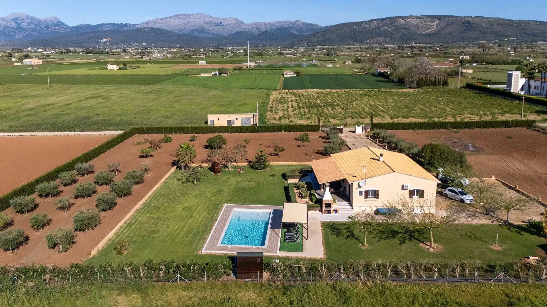Vista exterior de Finca rústica en venda en Sa Pobla amb Terrassa i Moblat