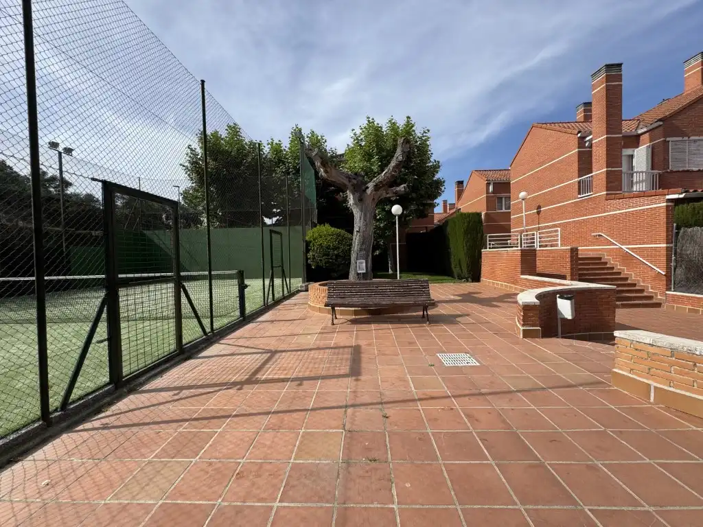 Terrassa de Casa adosada en venda en Club de Campo