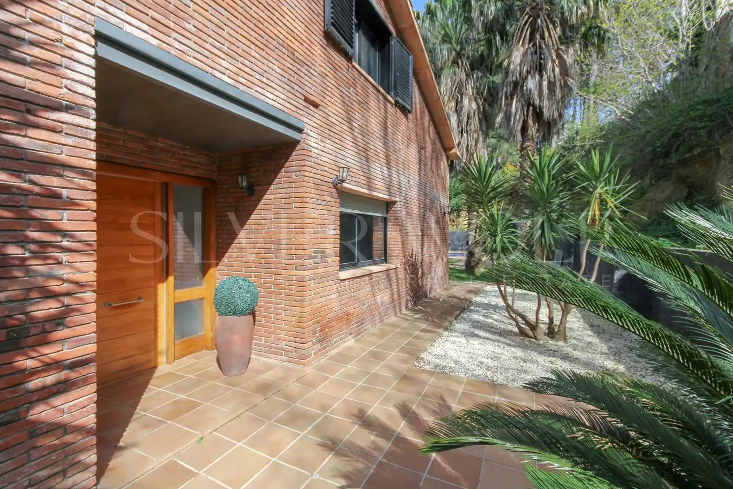 House with pool for sale in Carrer República Argentina, imagen 24