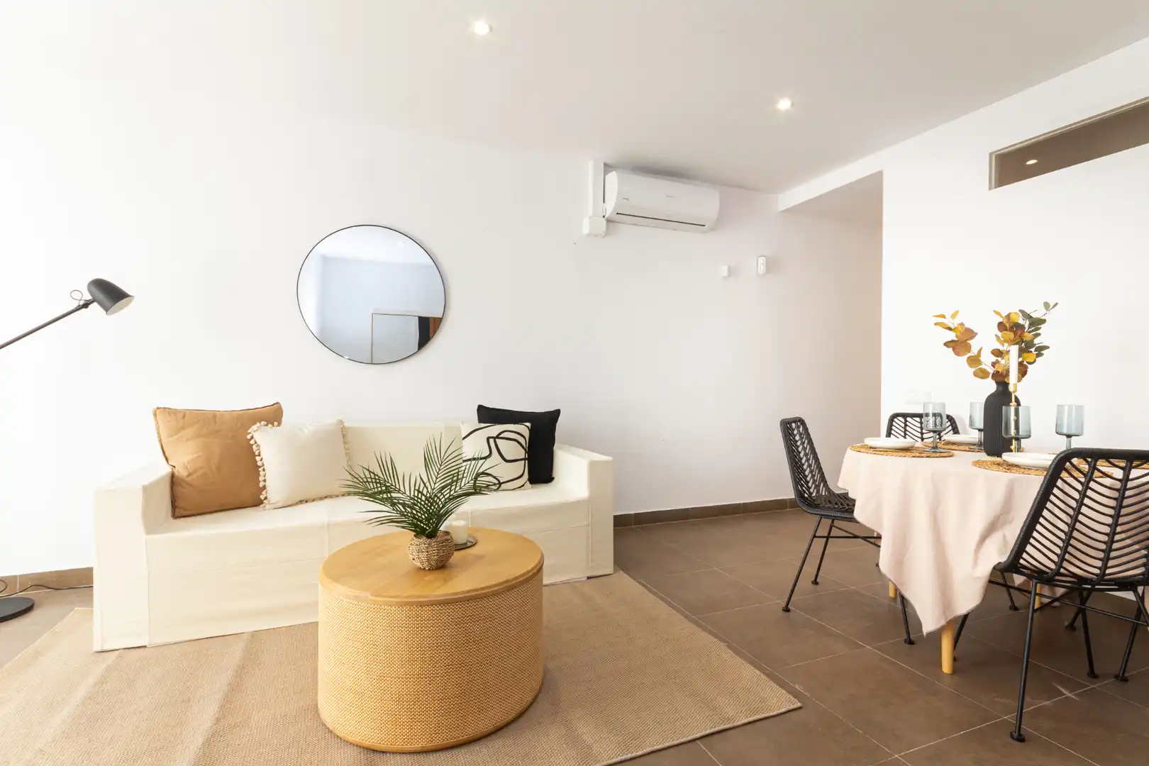 Sala d'estar de Dúplex en venda en Terrassa amb Aire condicionat, Parquet i Terrassa