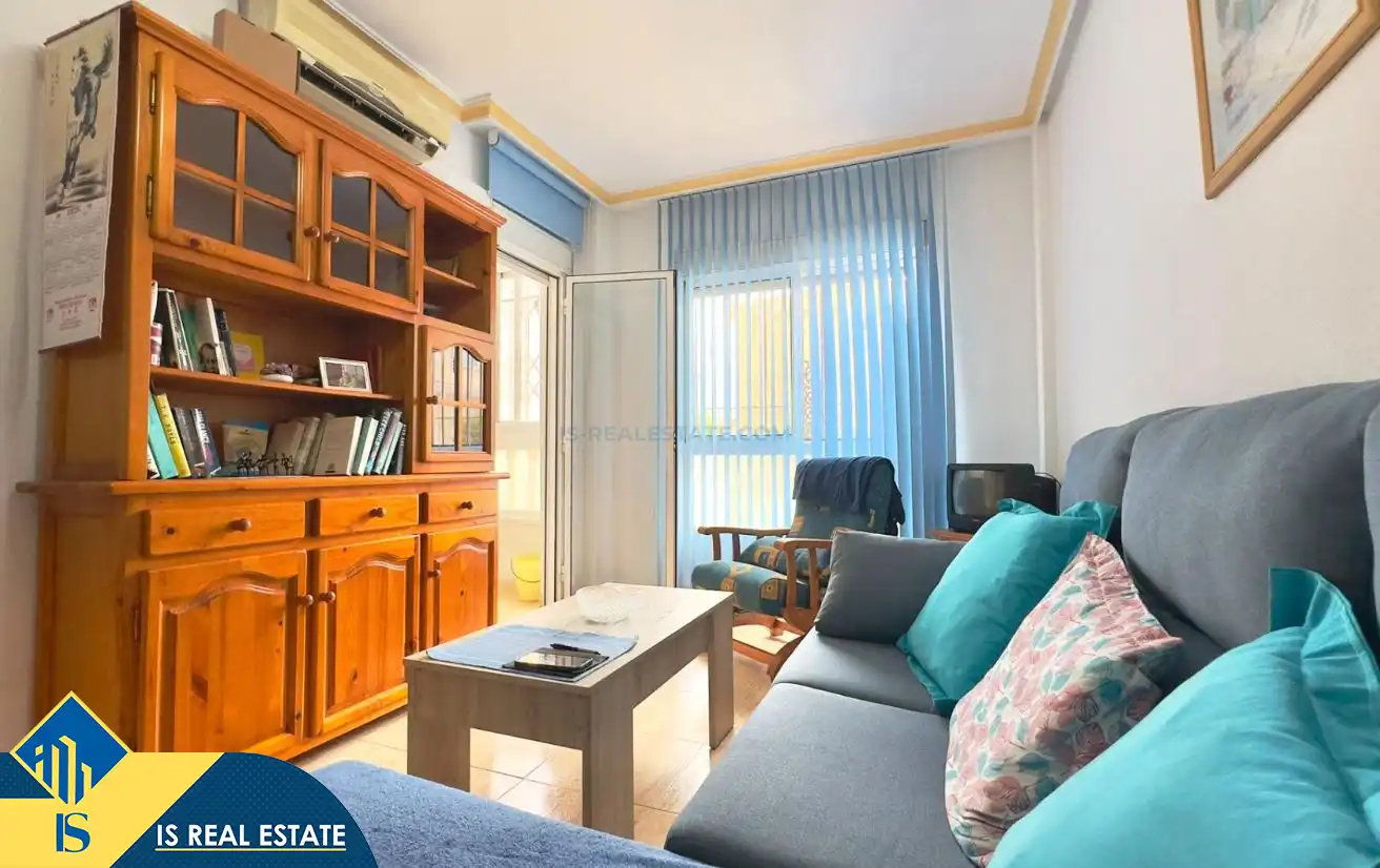 Apartment with pool for sale in Playa del Cura