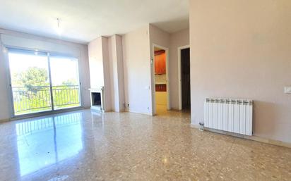 Flat for sale in Sabadell  with Air Conditioner and Balcony