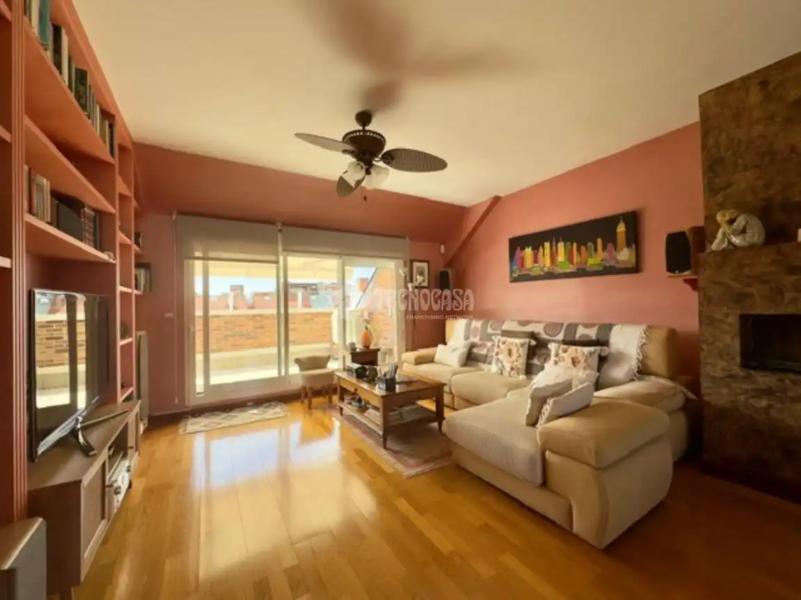 Sala de estar de Piso en venta en Las Rozas de Madrid con Aire acondicionado, Calefacción y Terraza