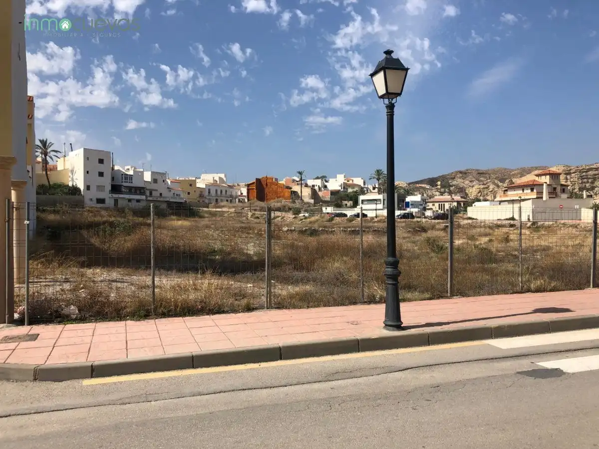 Lands and plots for sale in Cuevas del Almanzora pueblo